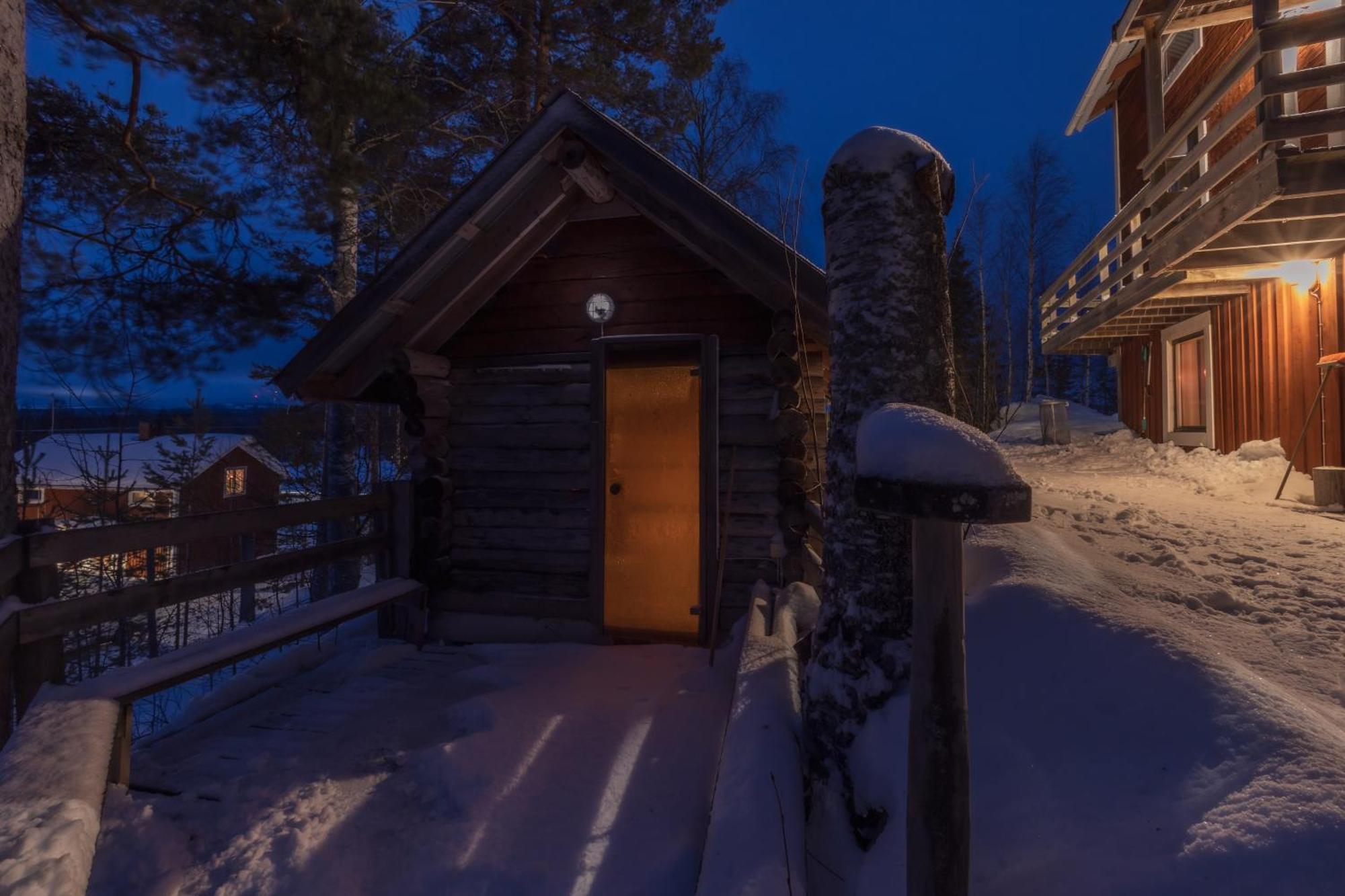 Kalix Riverside Inn, Farm Timbering Exterior photo